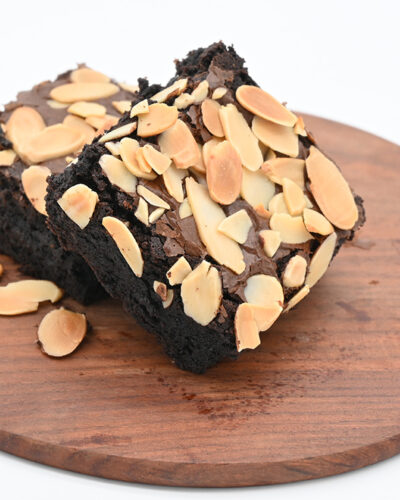 Dark Brownie with egg