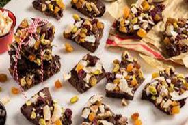 Mango with raisins barks